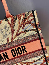 Load image into Gallery viewer, DR214  HIGHEST QUALITY VERSION  S:14.4x11x6.9inch
