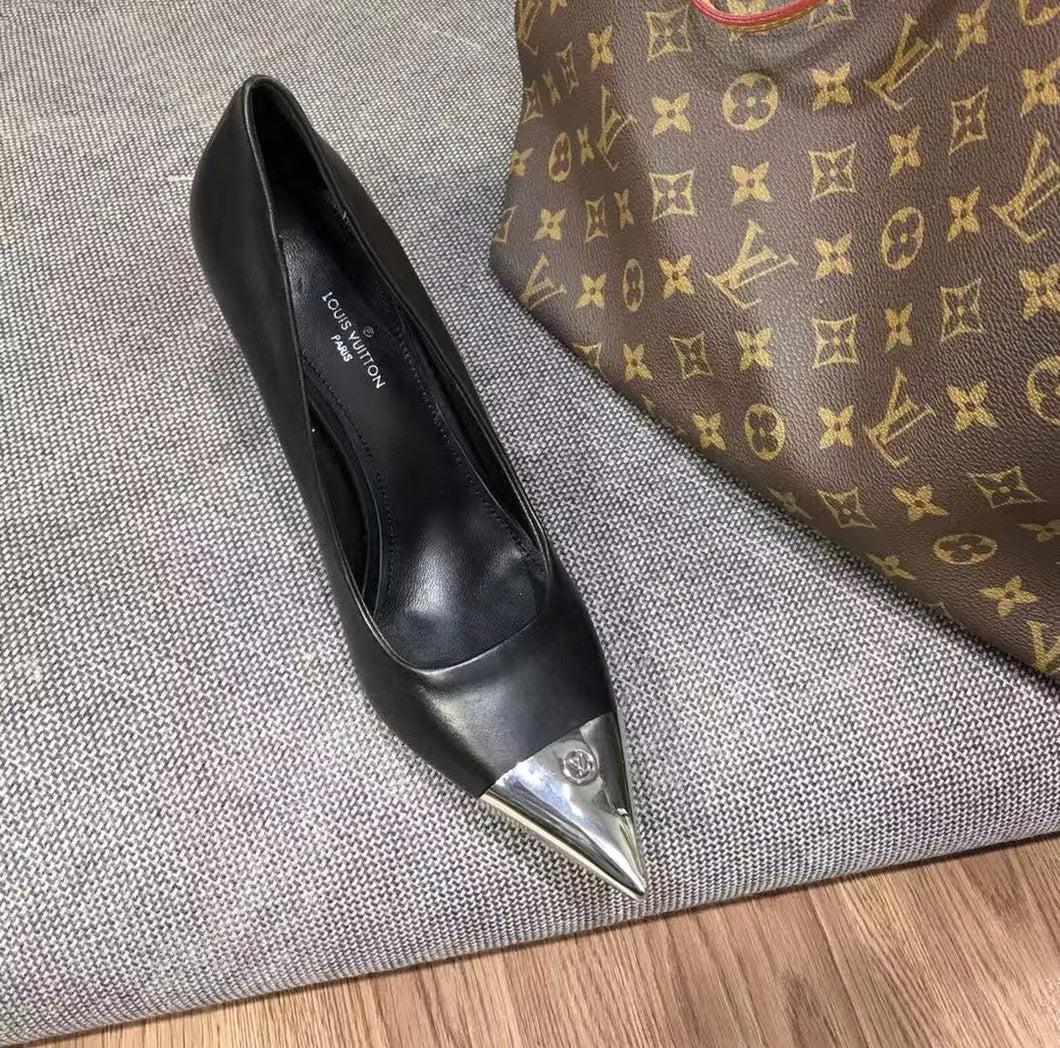 SE792  Size5-10  Heels:10cm Material: Cowhide  Lining: Sheep skin Sole: Italian leather