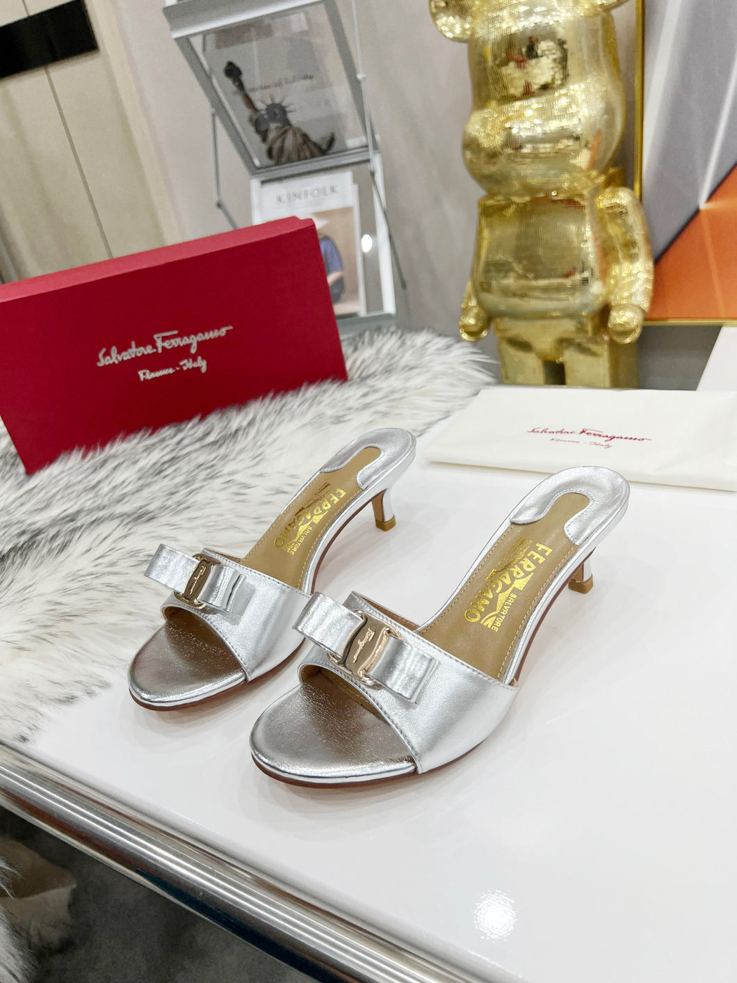 SE801  Size5-12   Heels:5cm Material: Cowhide  Lining: Sheep skin Sole: Italian leather