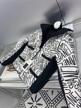 Load image into Gallery viewer, CLTH233  REVERSIBLE Cotton-padded Jacket   Size:S/M/L
