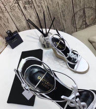 Load image into Gallery viewer, SE899 YSL Sandals / Size5-10
