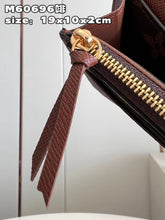 Load image into Gallery viewer, LB740 Emilie Wallet / HIGHEST QUALITY VERSION / 7.5 x 3.9 x 0.8 inches
