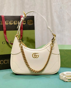 GC465 Aphrodite Small Shoulder Bag / W9.9" x H7.5" x D2.8"