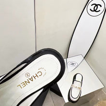 Load image into Gallery viewer, SE976 Chanel loafers / Size5-9
