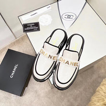 Load image into Gallery viewer, SE976 Chanel loafers / Size5-9
