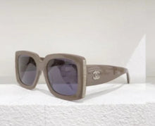 Load image into Gallery viewer, JW701 CC Sunglasses

