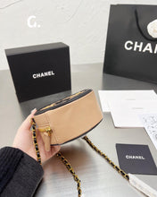 Load image into Gallery viewer, CC640 Shoulder Bag / 7.5x7.5inch
