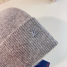 Load image into Gallery viewer, JW663 LB Spark Beanie
