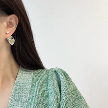 Load image into Gallery viewer, JW595 DR Tribales Earrings
