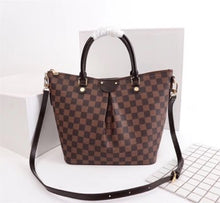 Load image into Gallery viewer, LB026      13.39x8.86x5.91inch
