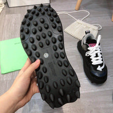 Load image into Gallery viewer, SE029  Women size 4-10   Men size7-12
