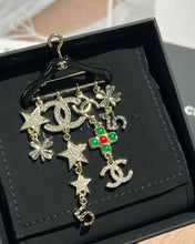 Load image into Gallery viewer, JW664 CC Brooch
