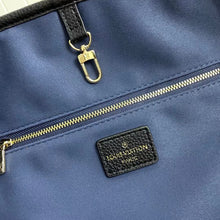 Load image into Gallery viewer, LB677 Neverfull MM / 12.2 x 11 x 5.5 inches
