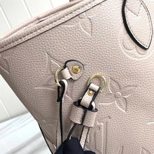 Load image into Gallery viewer, LB678 Neverfull MM / 12.2 x 11 x 5.5 inches
