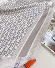 Load image into Gallery viewer, CLTH264 Oblique 90 Square Scarf 90 x 90 cm / 35.5 x 35.5 inches
