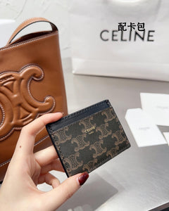 CL095 SMALL BUCKET CUIR TRIOMPHE (Gift with Card Holder)