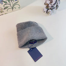 Load image into Gallery viewer, JW663 LB Spark Beanie
