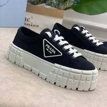 Load image into Gallery viewer, SE918 PD Double Wheel nylon gabardine sneakers/Size5-10
