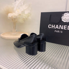 Load image into Gallery viewer, SE953 CC Loafers / Size5-10
