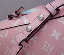 Load image into Gallery viewer, LB136  10.2x10.2x6.9inch
