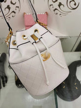 Load image into Gallery viewer, CC035   8.66x6.69x4.72inch
