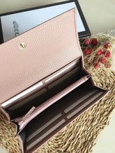 Load image into Gallery viewer, GC111  7.5x7.1inch
