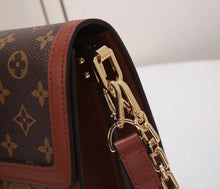 Load image into Gallery viewer, LB118 Small 7.9x5.9x3.5inch Medium 9.8x6.7x4.1inch
