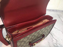 Load image into Gallery viewer, GC065    9.8x7.1x3.1
