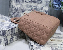 Load image into Gallery viewer, DR010    9.45x7.87x4.33inch
