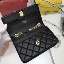 Load image into Gallery viewer, CC069   7.48x4.72x1.18 inch
