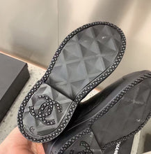 Load image into Gallery viewer, SE935 CC High Boots / Size5-9
