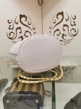 Load image into Gallery viewer, CC035   8.66x6.69x4.72inch
