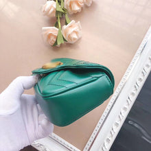 Load image into Gallery viewer, GC094     6.5x4.02x2.01
