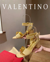 Load image into Gallery viewer, SE907 VLTN ONE STUD CALFSKIN SANDAL 65 MM / 2.5 IN.
