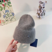 Load image into Gallery viewer, JW663 LB Spark Beanie
