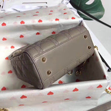 Load image into Gallery viewer, DR035    6.7x5.9x2.8inch
