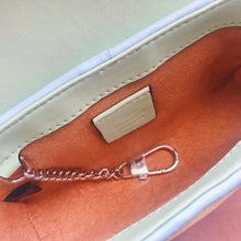 Load image into Gallery viewer, GC092     6.5x4.02x2.01
