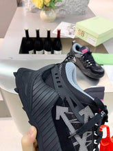 Load image into Gallery viewer, SE028  Women size 4-10   Men size7-12
