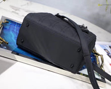 Load image into Gallery viewer, DR001     9.45x7.87x4.33inch
