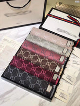 Load image into Gallery viewer, CLTH004      48x180cm	  100%Wool
