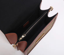 Load image into Gallery viewer, LB118 Small 7.9x5.9x3.5inch Medium 9.8x6.7x4.1inch
