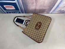 Load image into Gallery viewer, GC106  13.78x10.63x4.72 inch
