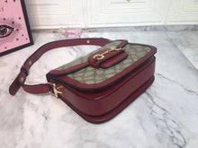 Load image into Gallery viewer, GC065    9.8x7.1x3.1
