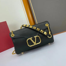 Load image into Gallery viewer, VLTN070 Garavani Stud Sign Shoulder Bag / 11x6.7x3.2inch
