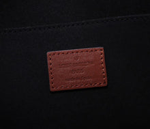 Load image into Gallery viewer, LB118 Small 7.9x5.9x3.5inch Medium 9.8x6.7x4.1inch
