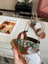 Load image into Gallery viewer, SE025  Size 4-10
