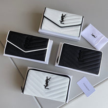 Load image into Gallery viewer, YSK177 Wallet in Grain De Poudre Embossed Leather
