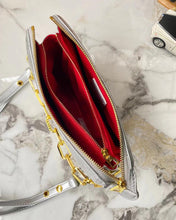 Load image into Gallery viewer, LB689 Coussin BB /  8.3 x 6.3 x 2.8 inches
