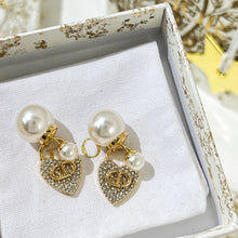 Load image into Gallery viewer, JW595 DR Tribales Earrings
