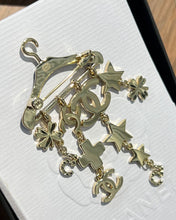 Load image into Gallery viewer, JW664 CC Brooch
